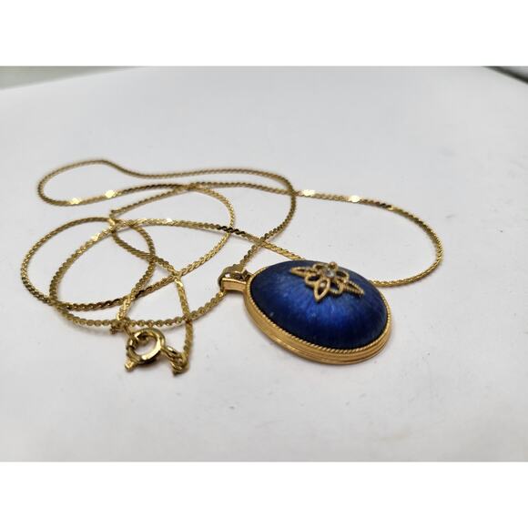 Vintage Silk Thread Pendant Necklace Blue Gold Tone Oval 24in Chain Filigree - Picture 3 of 10